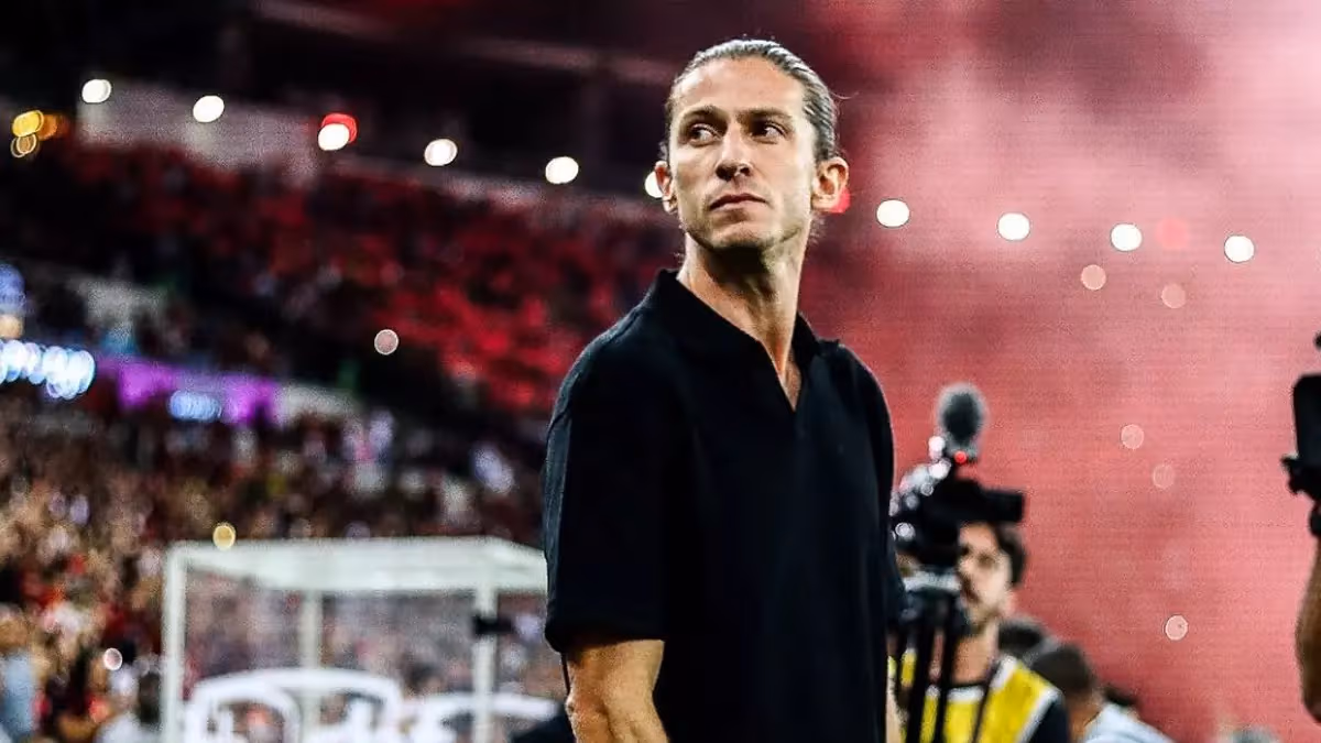 Monaco anuncia Filipe Luís como novo técnico; brasileiro assina contrato até 2028
