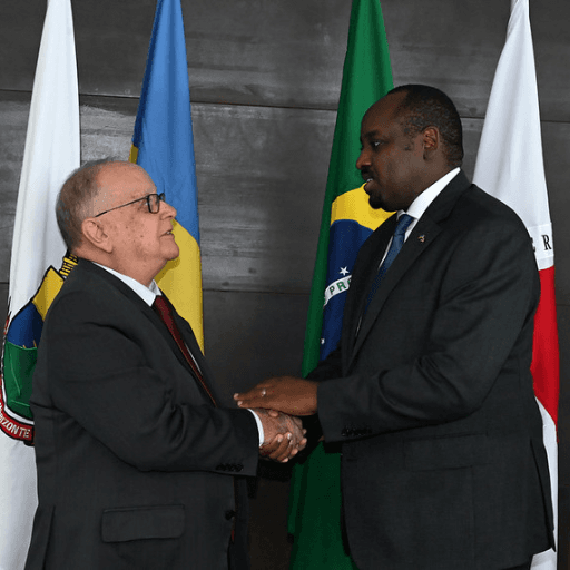 FIEMG recebe embaixador de Ruanda para ampliar negócios
