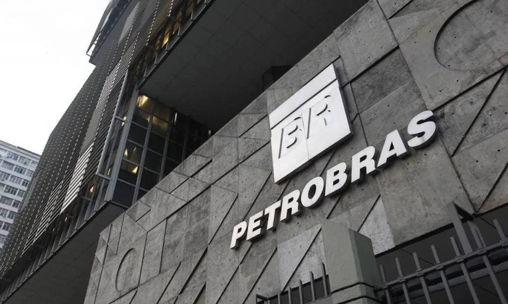 Falsas vagas no setor de petróleo