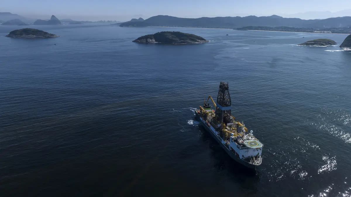 Exportação de petróleo do Brasil se aproxima de recorde em setembro, aponta Secex