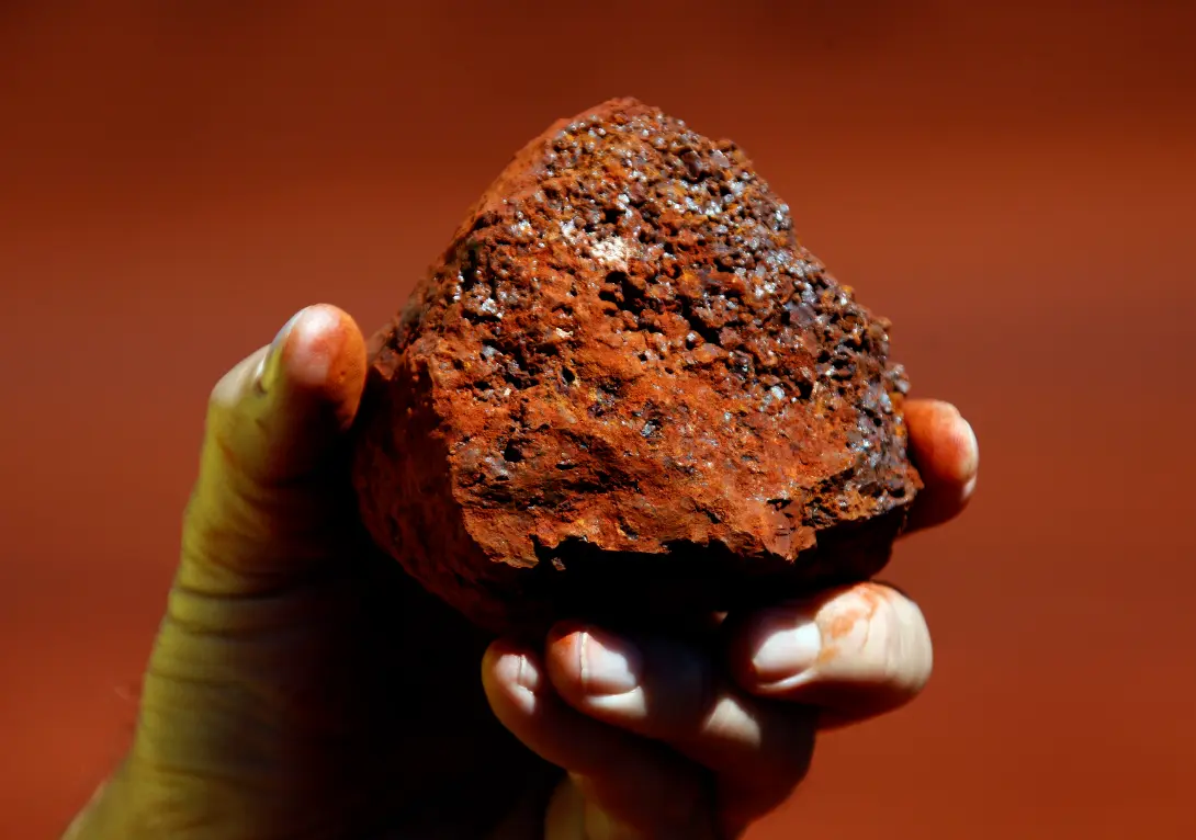 CSN e CSN Mineração: ações despencam na B3 após revisão de produção e custos em 2026